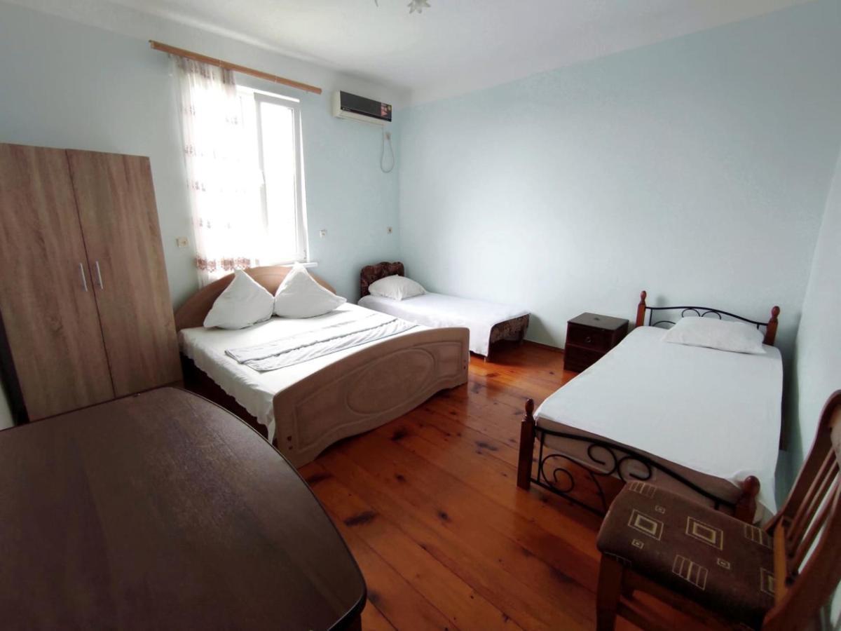 Guest House New Athos Bilik gambar